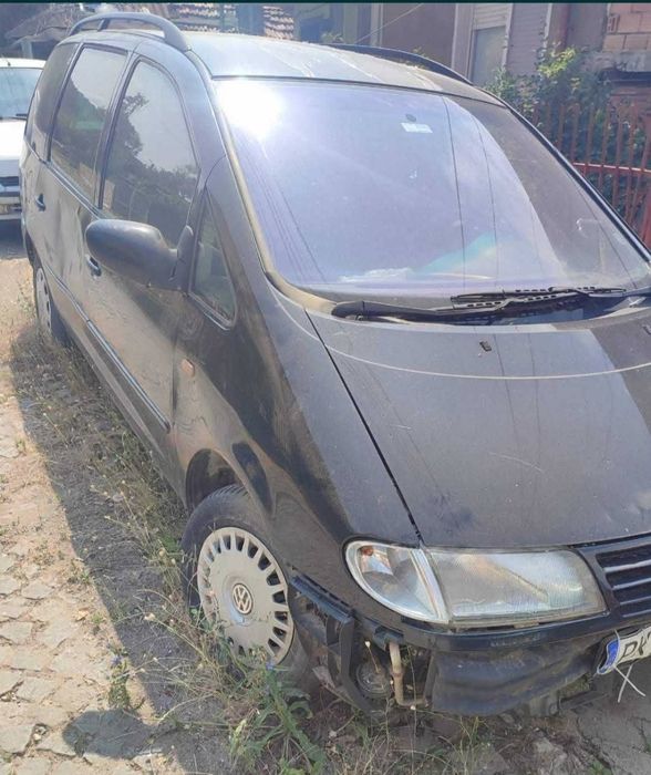 999 лв цял VW Шаран 1,9 TDI 110 к.с.за части, или на части.