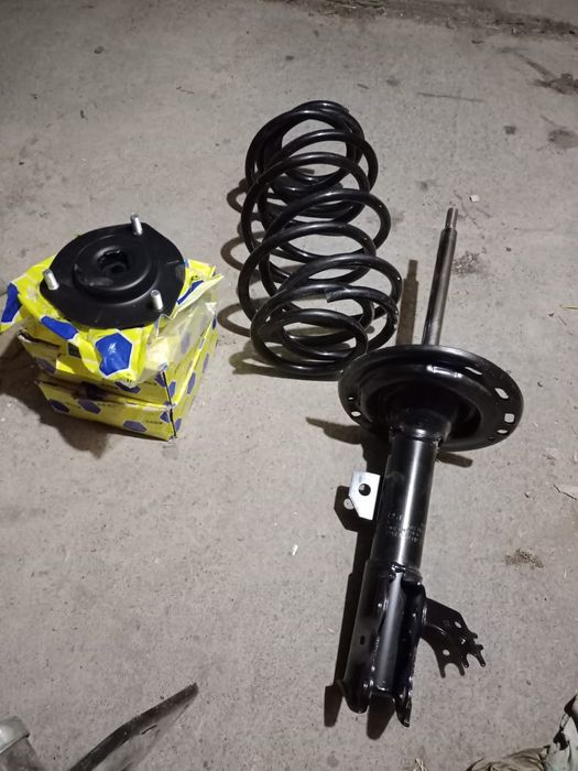 Камри 40,45,50,55 ке (пружина ТМЖ перед., каява амортизатор 1 шт. Шашк