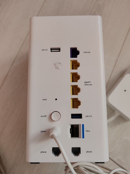 Swisscom Internet-Box 2 VDSL Dual-Wi-Fi Router Modem 4x GLAN USB3.0 Fi