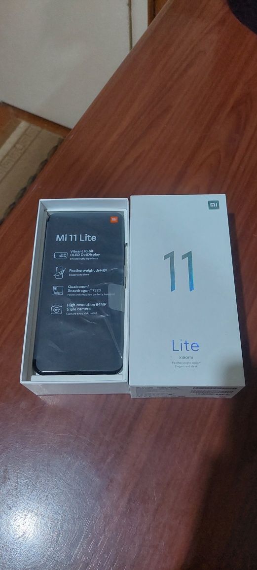Продаётся Xiaomi 11 Lite 128GB Black за 125 у.е!