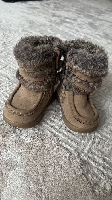 Отдам сапоги детские