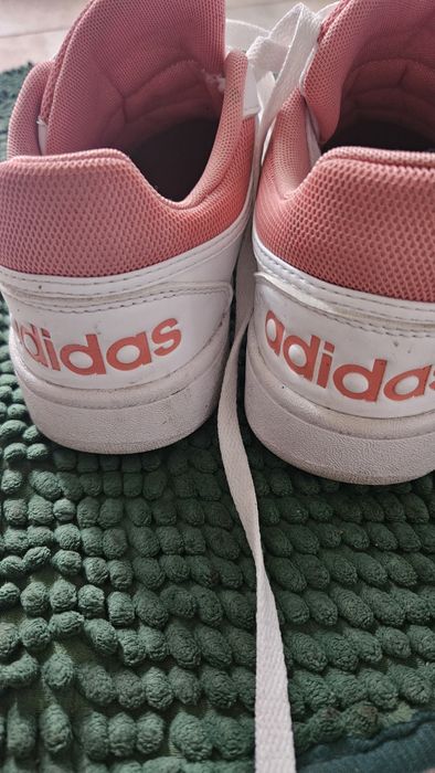 Adidas оригинални кожени обувки