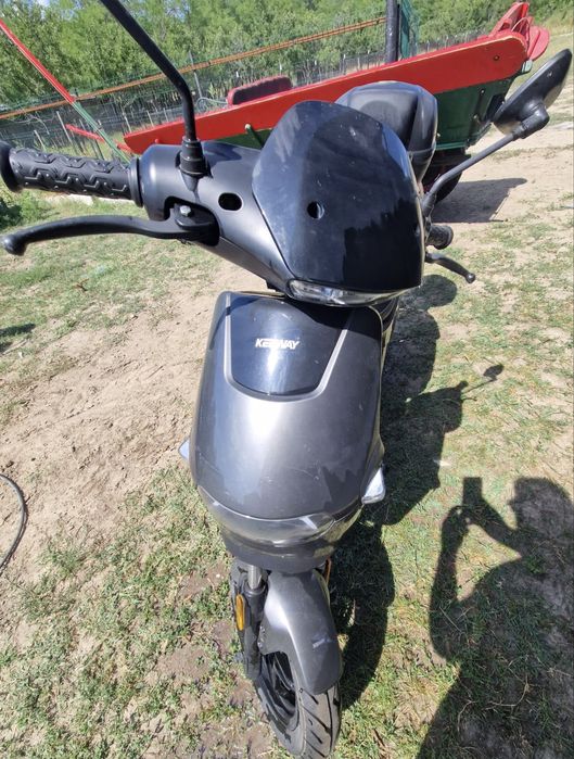 Scuter electric KEEWAY