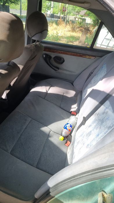 Vând Peugeot 406 2.0