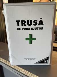 Trusa de prim ajutor de perete