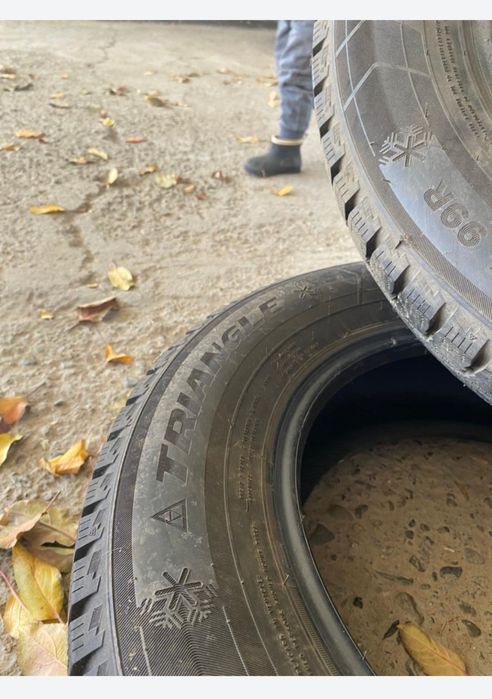 Продам отличную! резину.