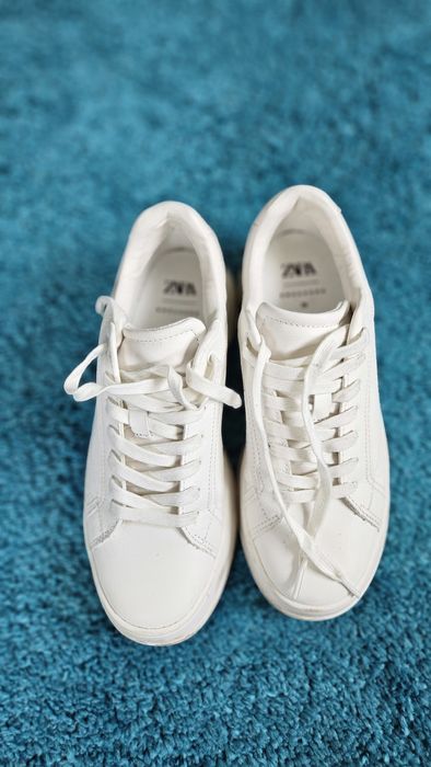 Кецове Zara бели