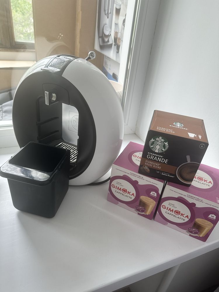 Кофемашина Dolce Gusto