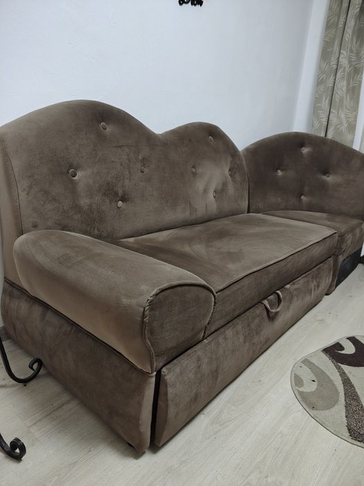 Vând colțar  240x 240