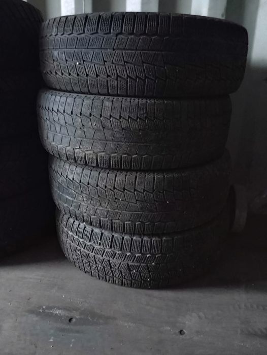 Шины зима 4 шт продам