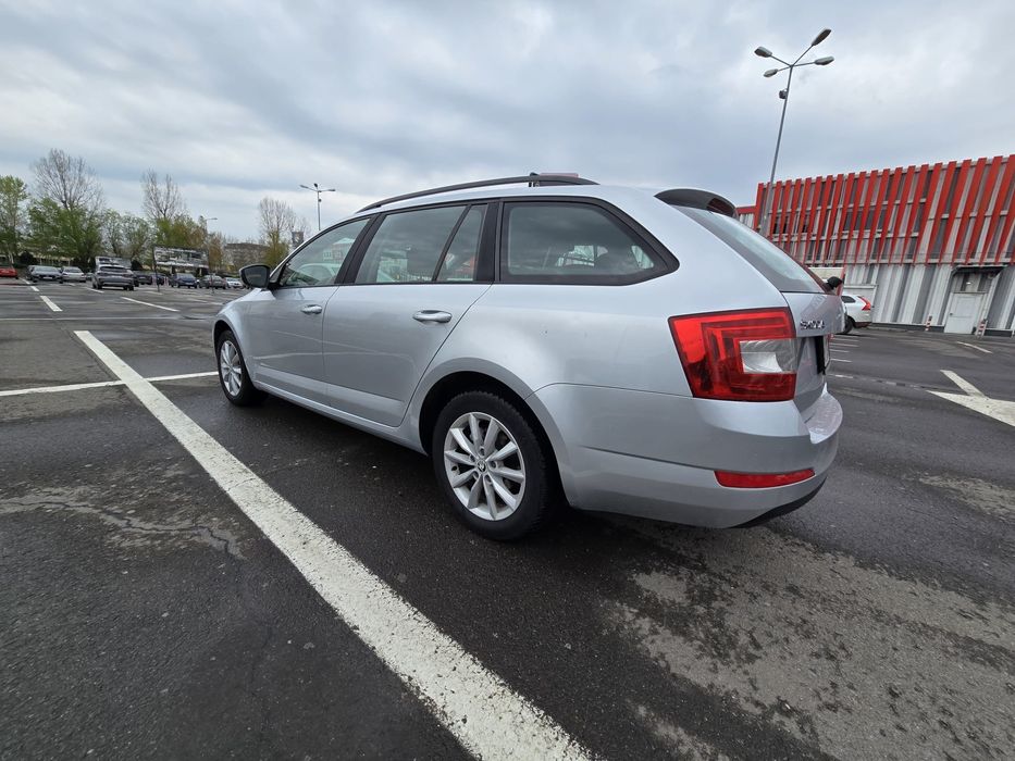 Skoda Octavia 2015 1.6 TDI / DSG 105 CP
