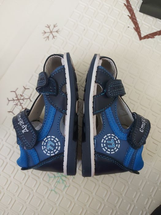 Детски сандали за момче и момиче