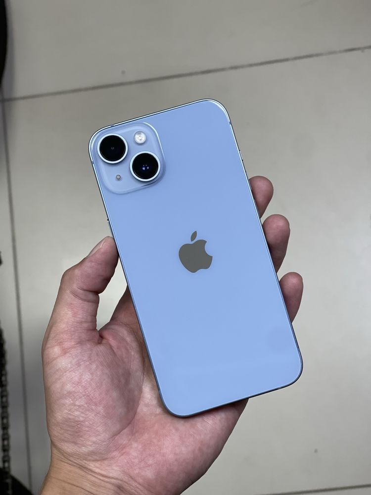 Телефон Айфон 14 Apple 14
