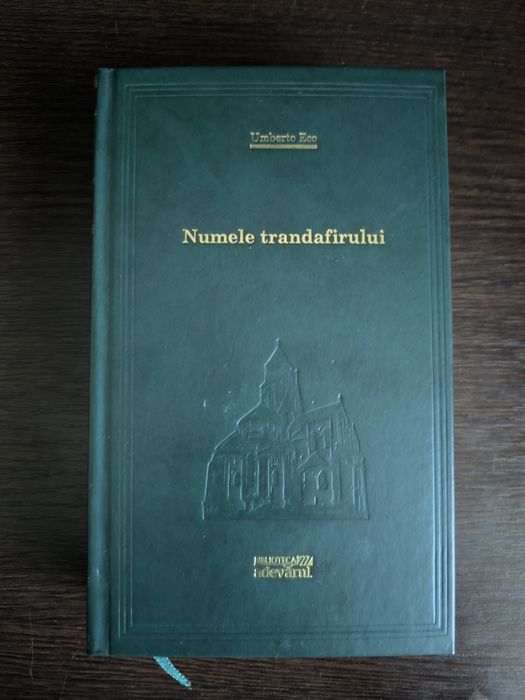 Carte Numele Trandafirului Umberto Eco