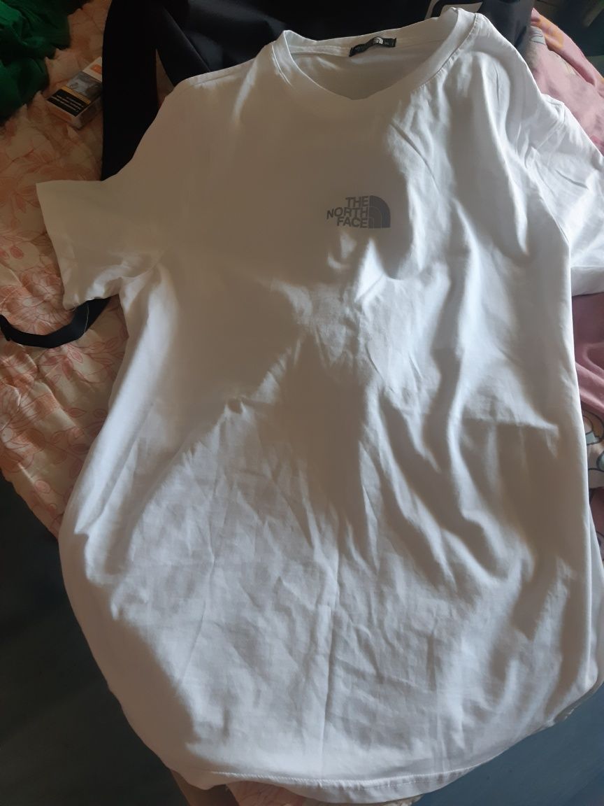 Нова тениска xl.