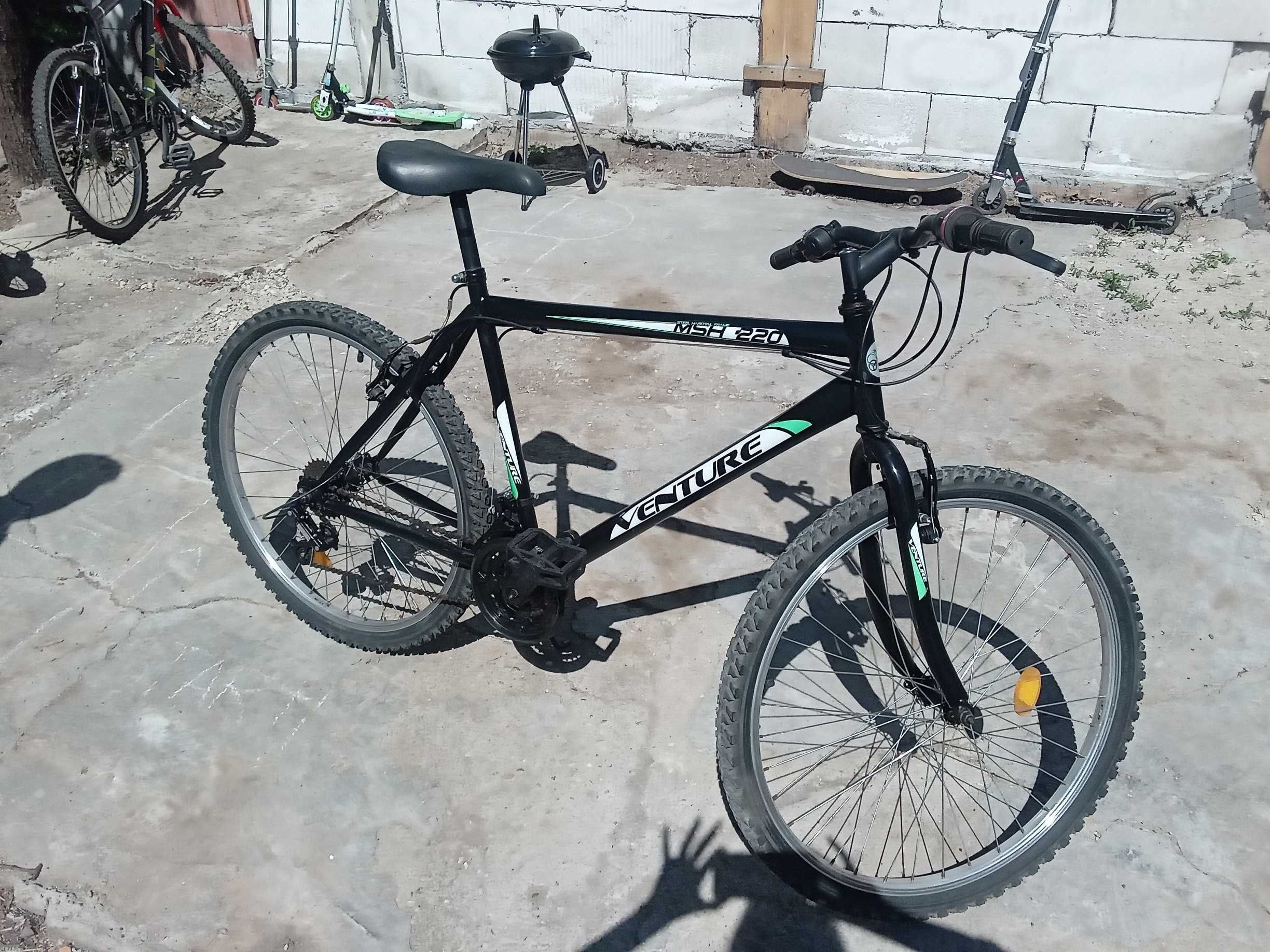 Bicicletă adulți MHS 220