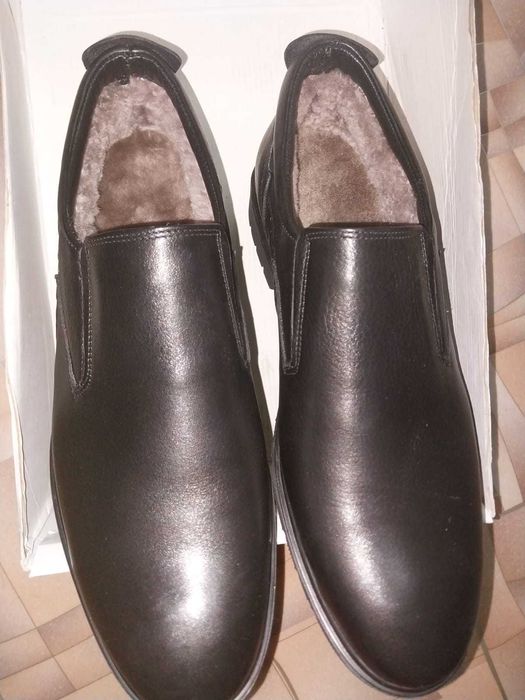 Продаются новые мужские зимние ботинки