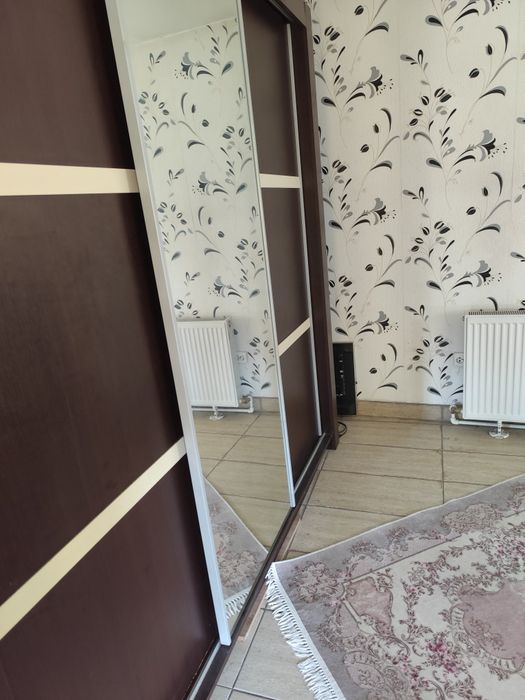 Închiriez camere