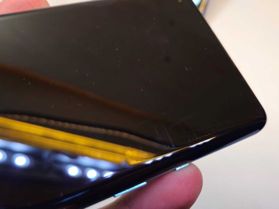 Oneplus 8 Pro ,linie display #77498