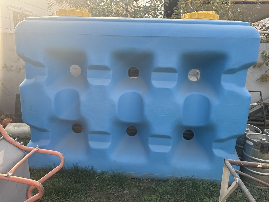 Емкость для воды 3000 л