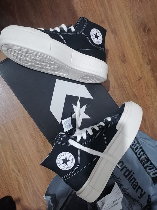 Vand Coverse All stars mar 43 ,noi cu eticheta ,cutie