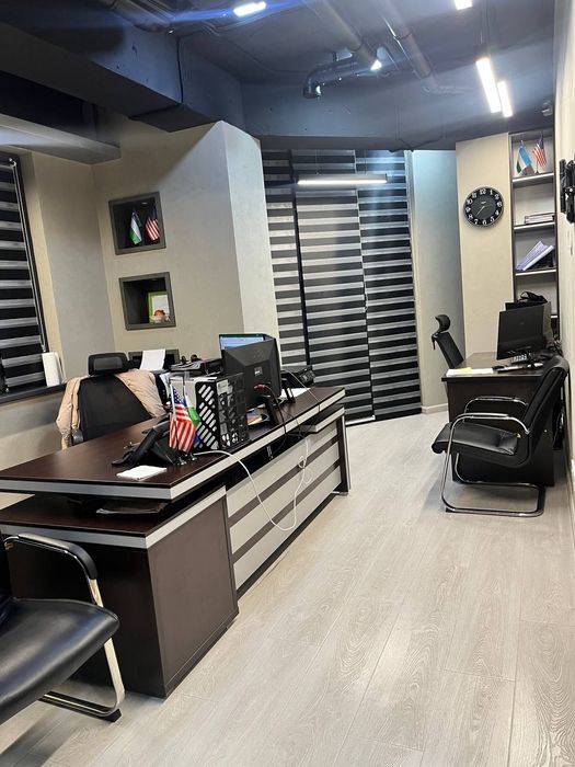 Noturar bino sotiladi. Yakkasaroy tuman moʻljal  l l B. 3sotik. 1280m2