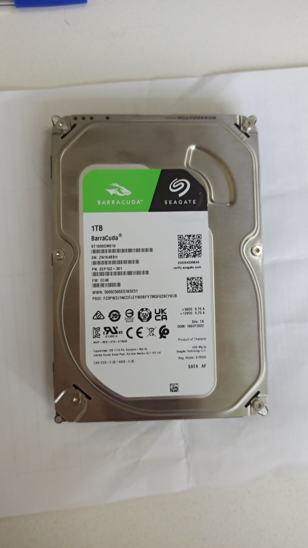 1TB жесткий диск сатам. Жаңа алынған, қолданылмаған.