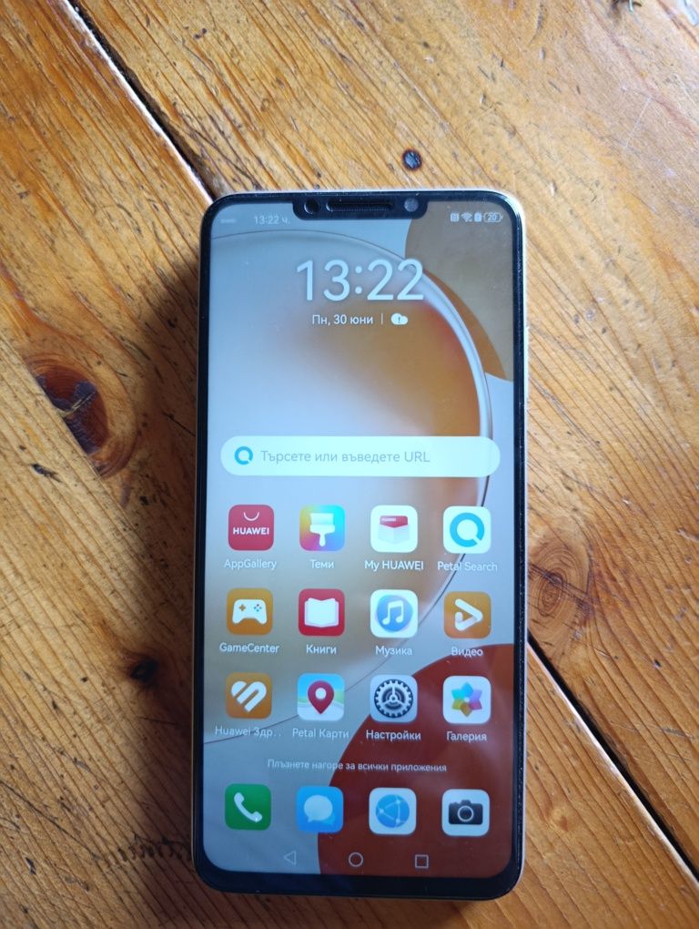 Продавам Huawei nova Y91