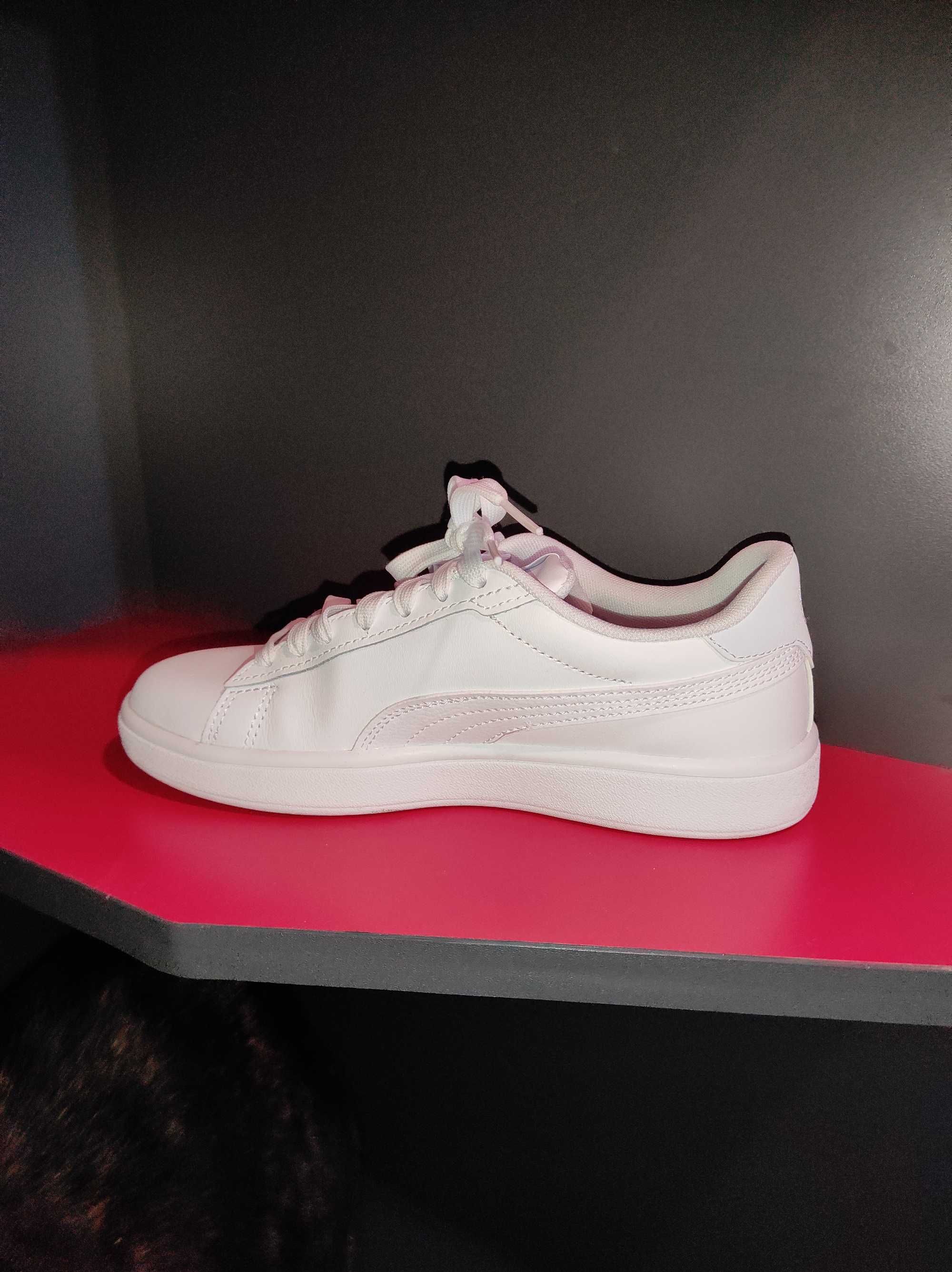 Бели кецове Puma