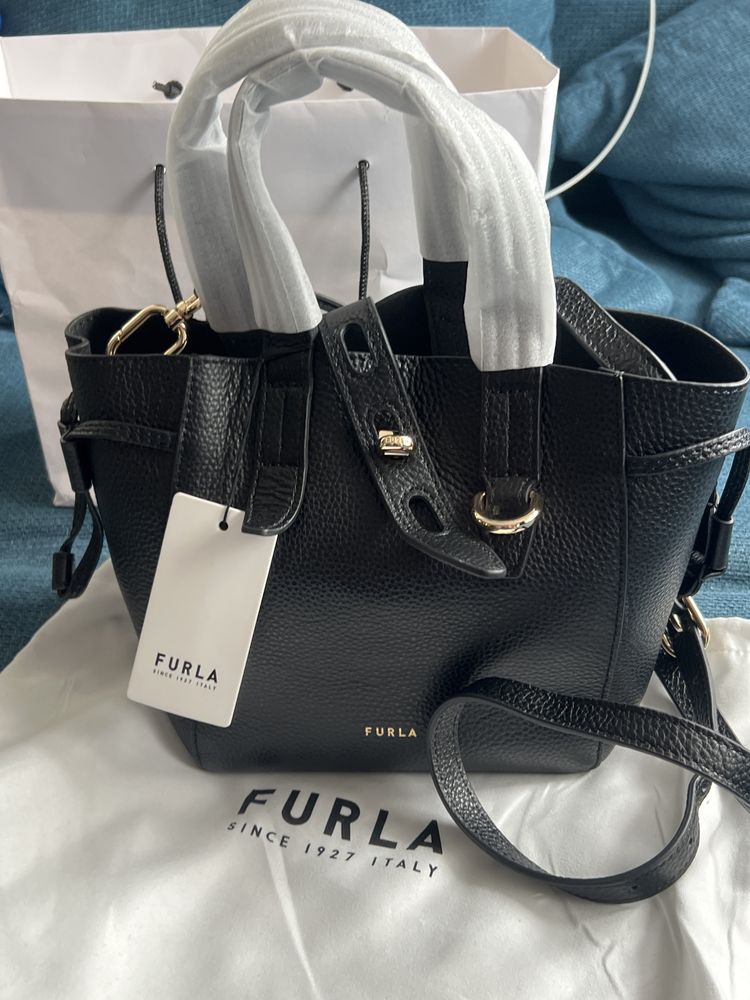 Furla Net crossbody mini.100% оригинал,със сериен номер,етикети,всичко