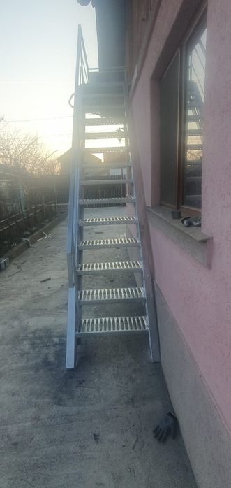 Cofectionam scări incendii