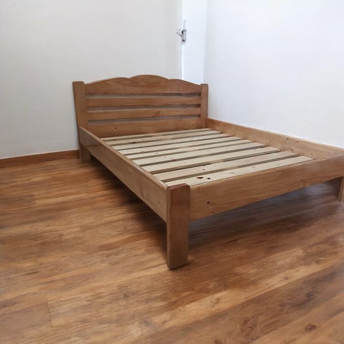 Pat din Lemn Masiv