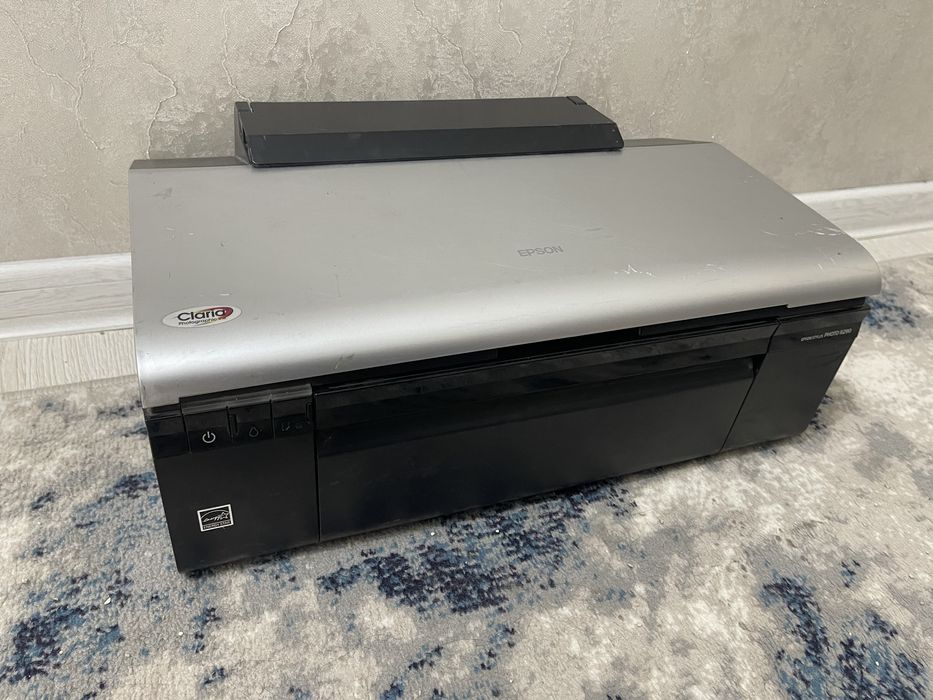 Продам цветной принтер Epson R290