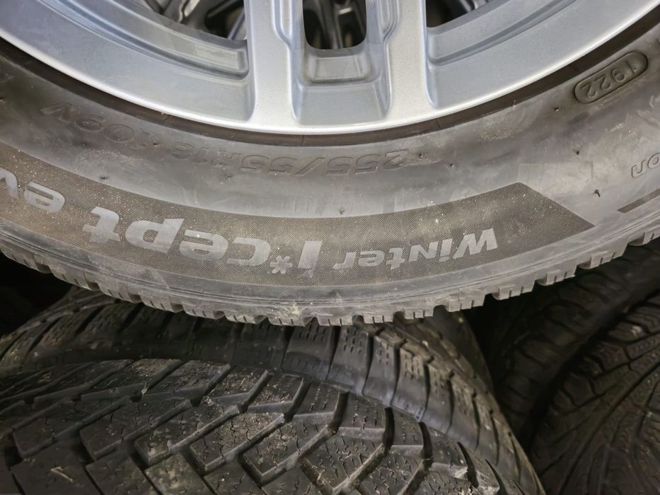 4 anvelope iarna Hankook 255 55 18 aproape noi