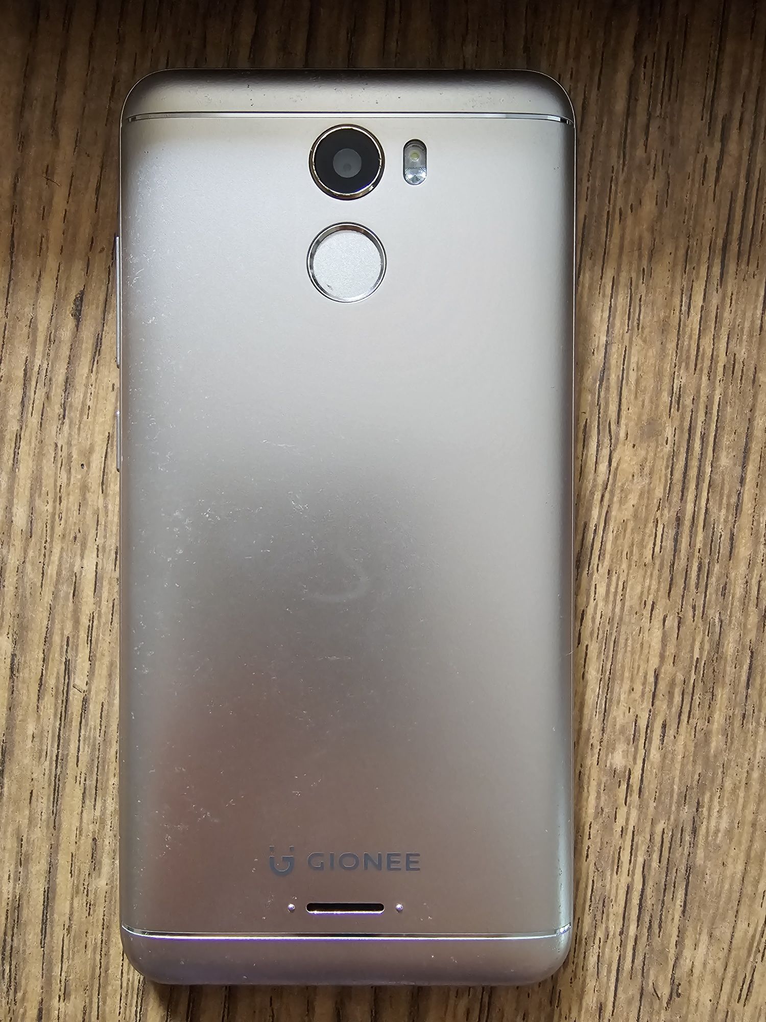 Gionee б/у в хорошем состоянии