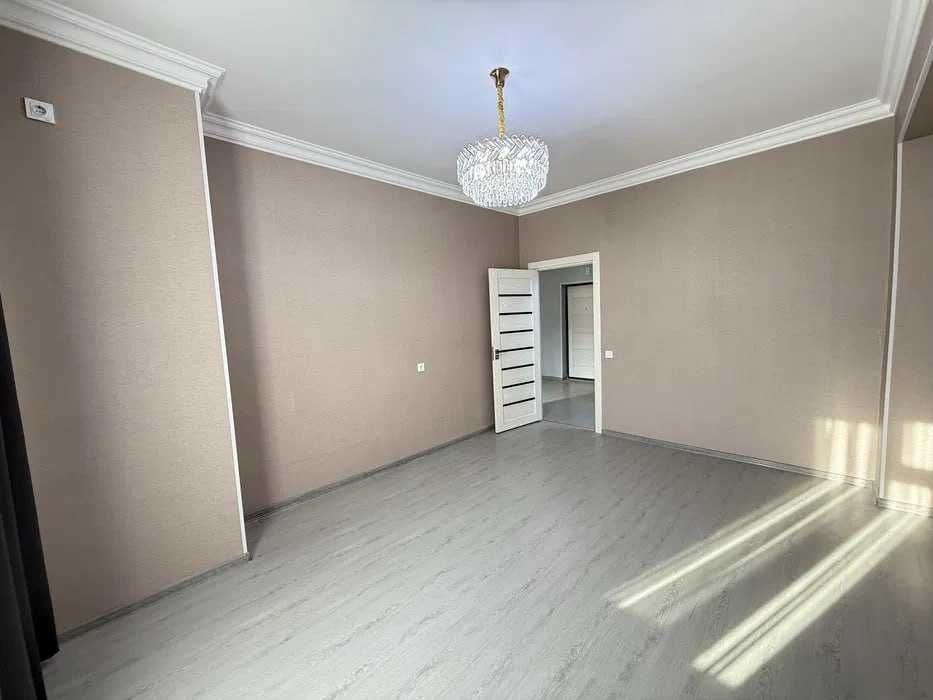 Yunusobod-18, 2 xonali, yevro ta’mirlangan, g‘ishtli uy, Sayram’