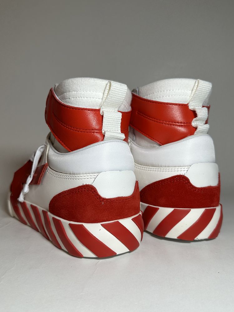 Off-White Vulcanized High-Top “White-Red” - 40