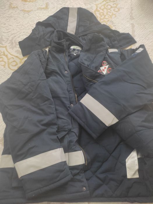 Зимний куртка фирменный