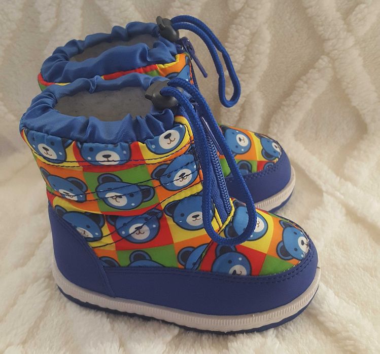 Детски апрески / ботуши - 23 номер