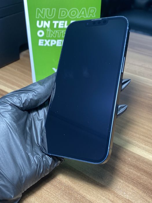 iPhone 13 • 128 GB • Midnight