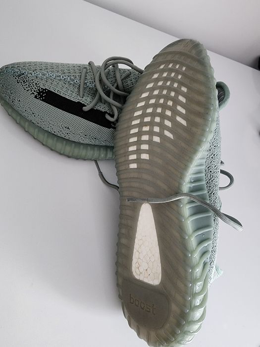 Vând Adidas Yeezy