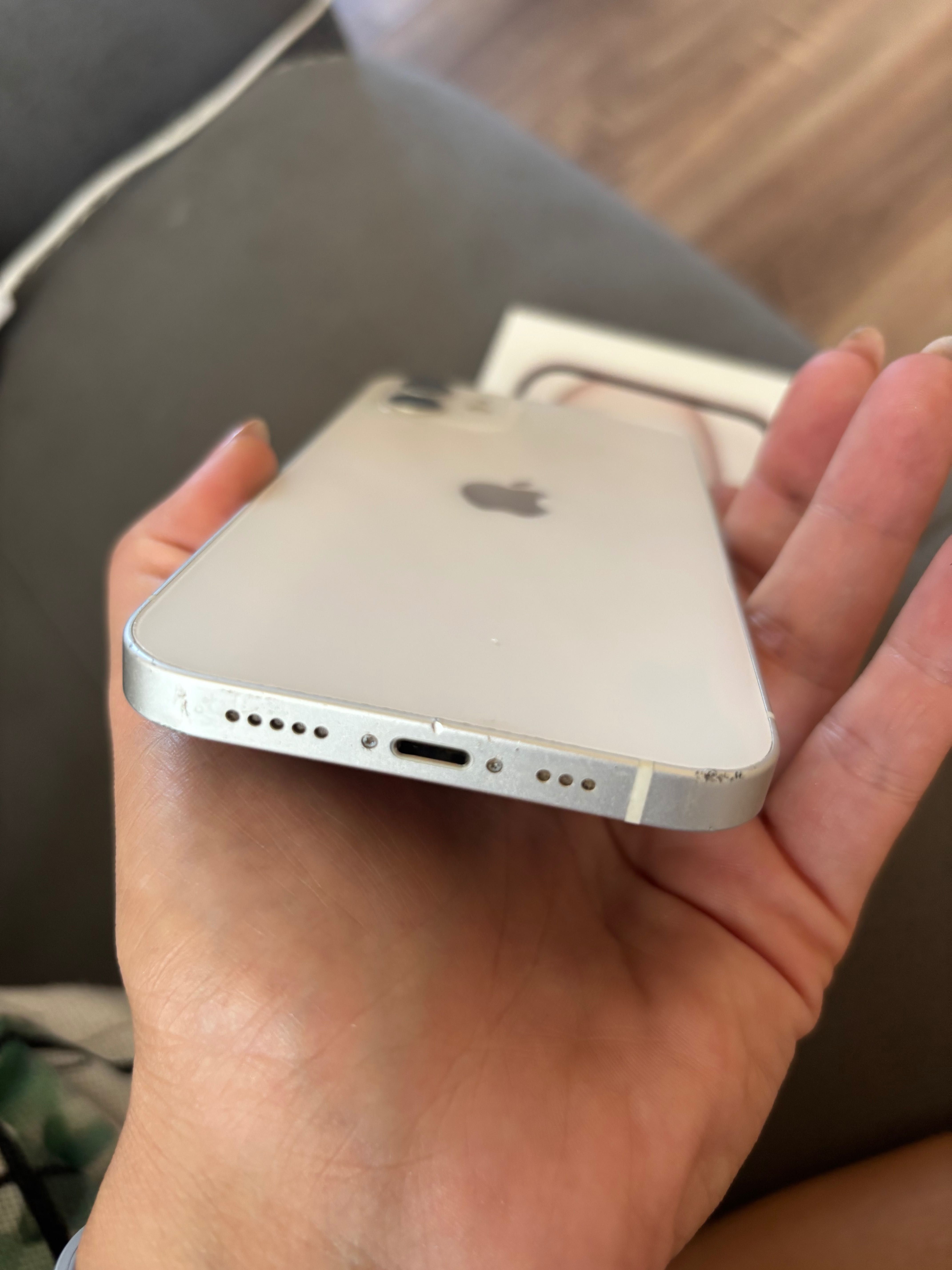 iPhone 12 white 64GB