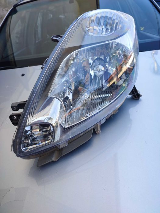 Ляв фар Daihatsu Sriion 2005-2013
