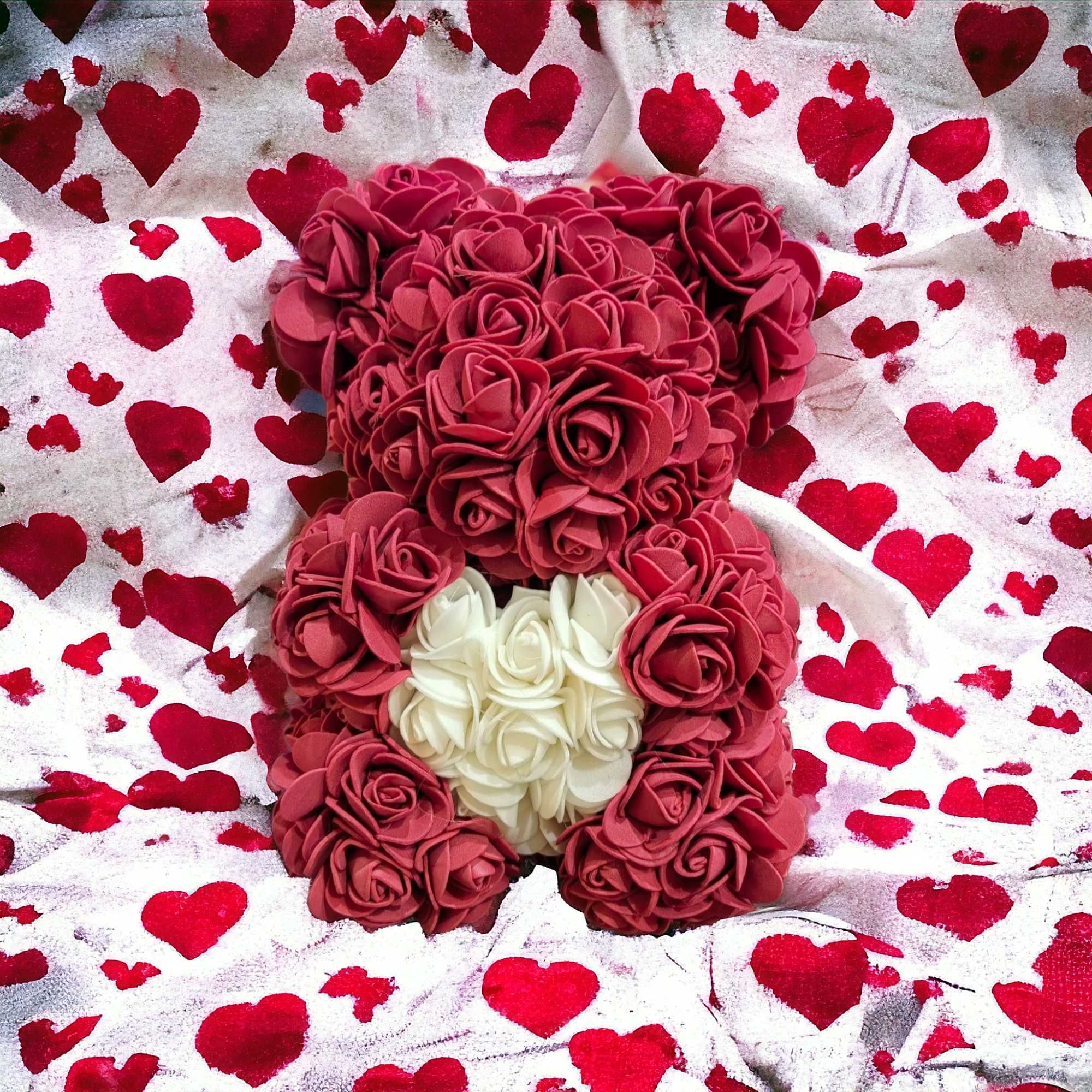 Подаръчни сърца и мечета от декоративни рози