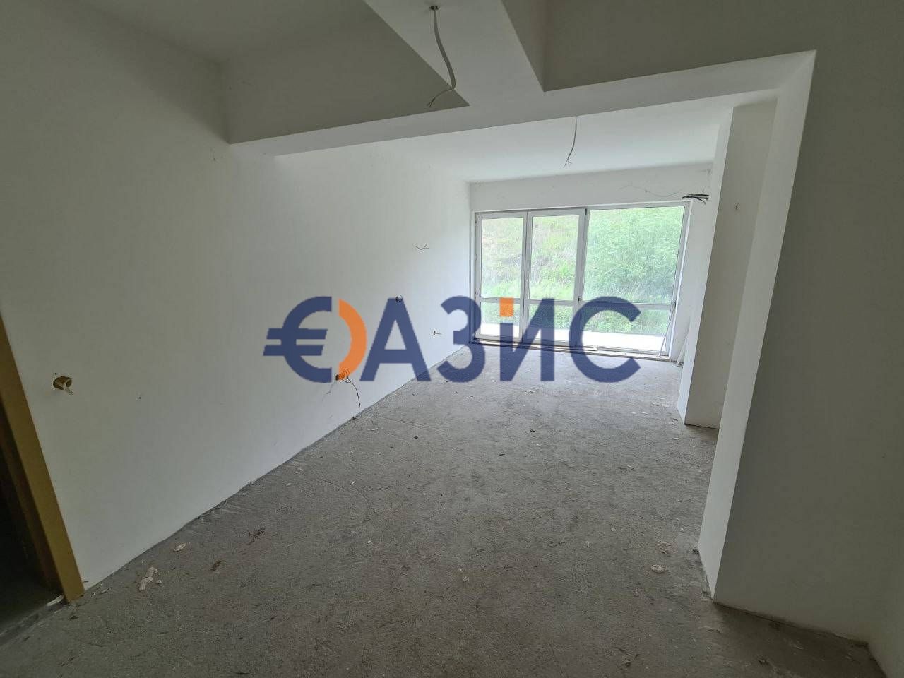 Продава се Едностаен апартамент в с. Кошарица, Област Бургас - 44 кв.м за 401 €/кв.м - Снимка #2