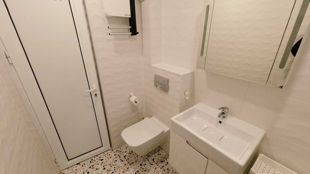 Дава се под наем Тристаен апартамент в София, Зона Б-19 - 90 кв.м за 760 € - Снимка #7