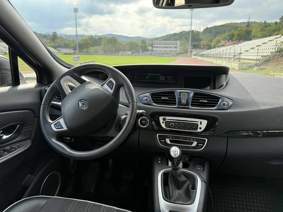 Рено Сценик 3 1.5 dci X-MODE 2012г.