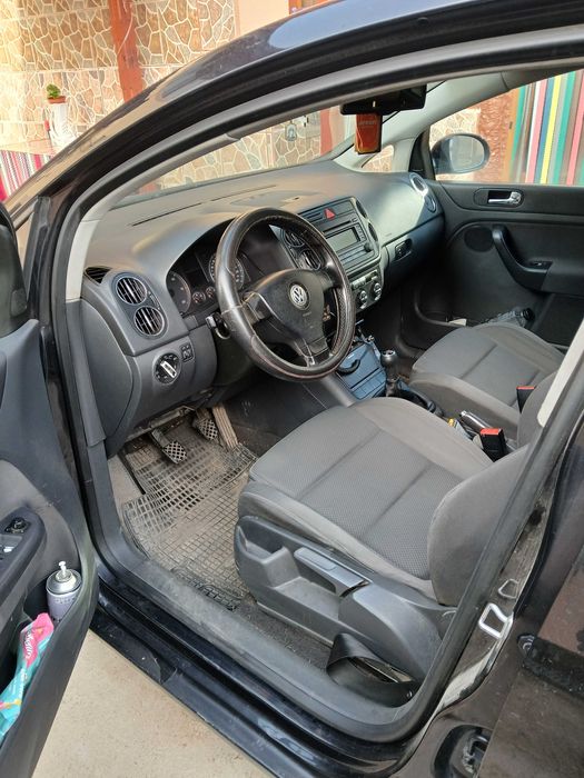 Volkswagen golf 5 plus