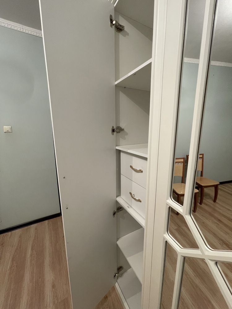 Шкаф в отличном состоянии
