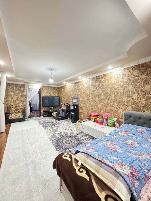 ПАРК ГАФУР ГУЛЯМ, 3/1/4, Кирпичный дом продаётся. Балкон 2 на 6.